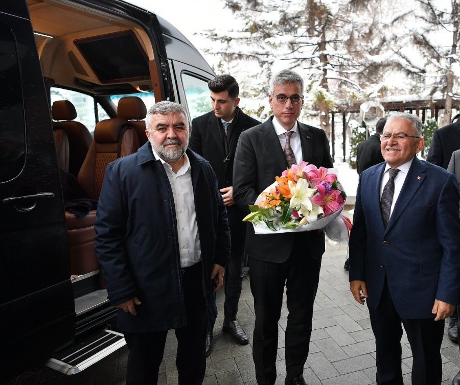 Bakan Memişoğlu’ndan Başkan Büyükkılıç’a Ziyaret