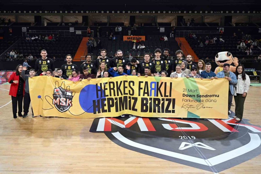 Türkiye Basketbol Süper Ligi: Mersin Spor: 89 - Galatasaray: 73