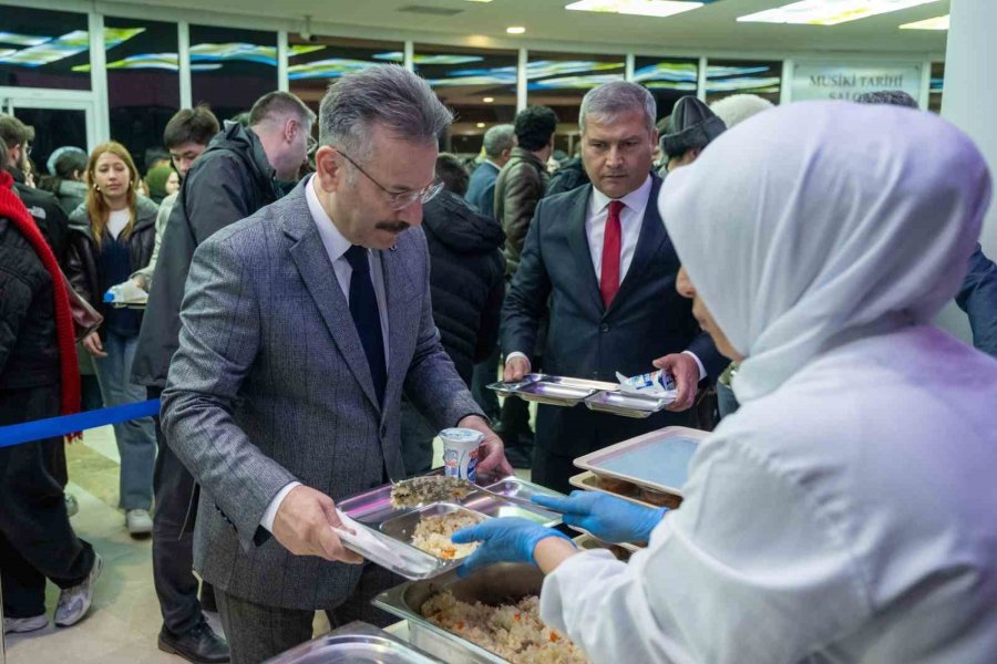 Eskişehir Valisi Hüseyin Aksoy Nevruz Bayramını Kutladı