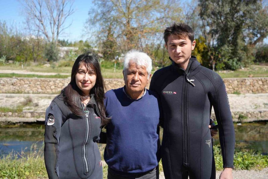 Dünya Su Günü’nde Bir Damla Umut İçin Daldılar, Torbalar Dolusu Çöp Çıkardılar