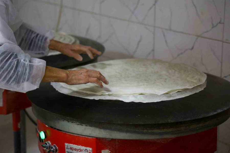 Antalya Büyükşehir Belediyesi’nden Kadınlara Üretim Desteği