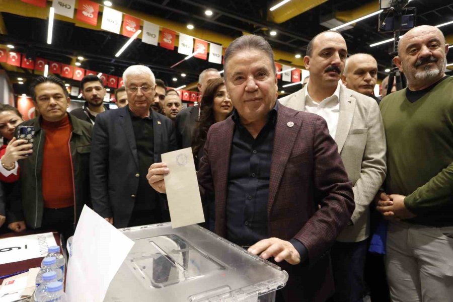 Chp Antalya’da Cumhurbaşkanı Adayını Belirlemek İçin Oy Verme İşlemi Devam Ediyor