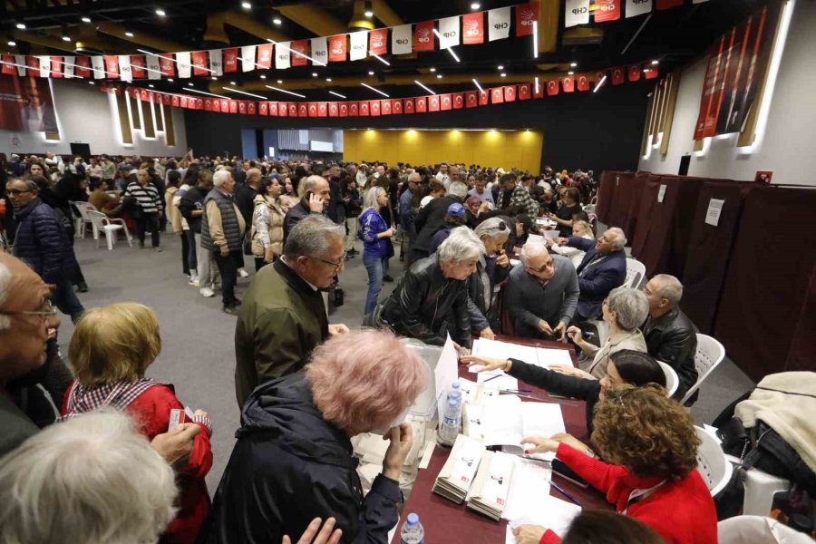 Chp Antalya’da Cumhurbaşkanı Adayını Belirlemek İçin Oy Verme İşlemi Devam Ediyor