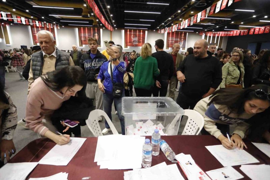 Chp Antalya’da Cumhurbaşkanı Adayını Belirlemek İçin Oy Verme İşlemi Devam Ediyor