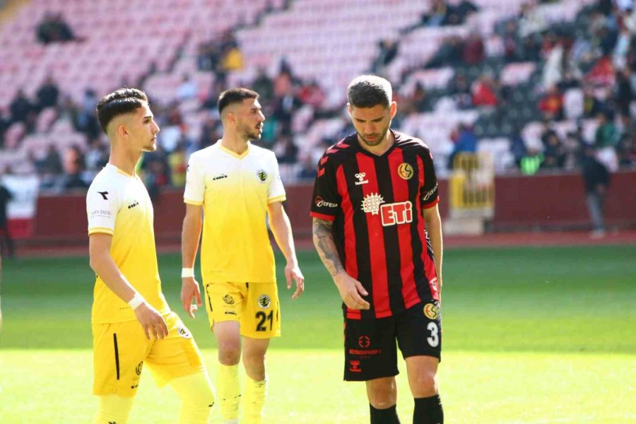 Eskişehirspor, 2 Eylül Sk’yı 2-0’la Geçti