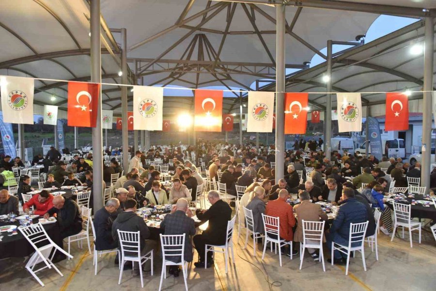 Kepez’in Ramazan Sofraları Kızıllı Da Kuruldu