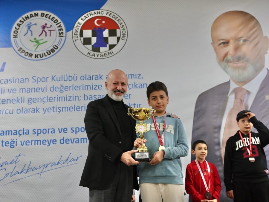 Başkan Çolakbayrakdar: "kayseri’yi Satranç Merkezi Yapmayı Ve Şampiyonlar Yetiştirmeyi Hedefliyoruz"