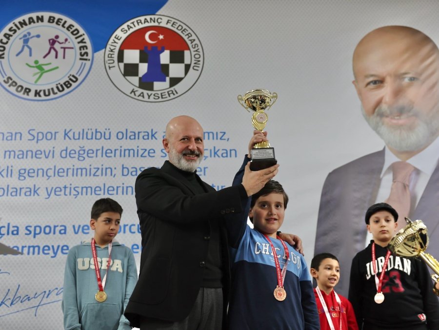 Başkan Çolakbayrakdar: "kayseri’yi Satranç Merkezi Yapmayı Ve Şampiyonlar Yetiştirmeyi Hedefliyoruz"