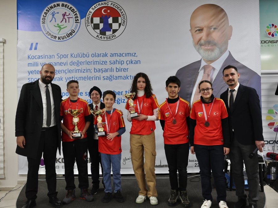 Başkan Çolakbayrakdar: "kayseri’yi Satranç Merkezi Yapmayı Ve Şampiyonlar Yetiştirmeyi Hedefliyoruz"