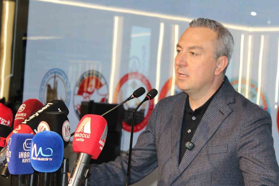 Kayseri Sivaslı Dernekler Federasyonu Üyeleri İftarda Bir Araya Geldi