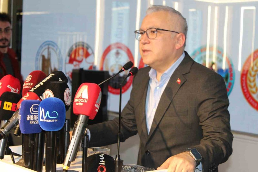 Kayseri Sivaslı Dernekler Federasyonu Üyeleri İftarda Bir Araya Geldi