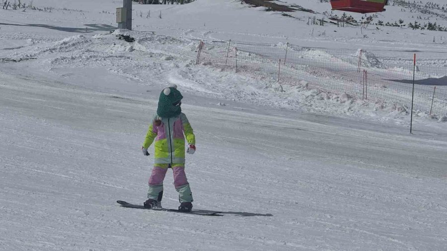 Erciyes’e Kar Yağdı, Sezon Uzadı