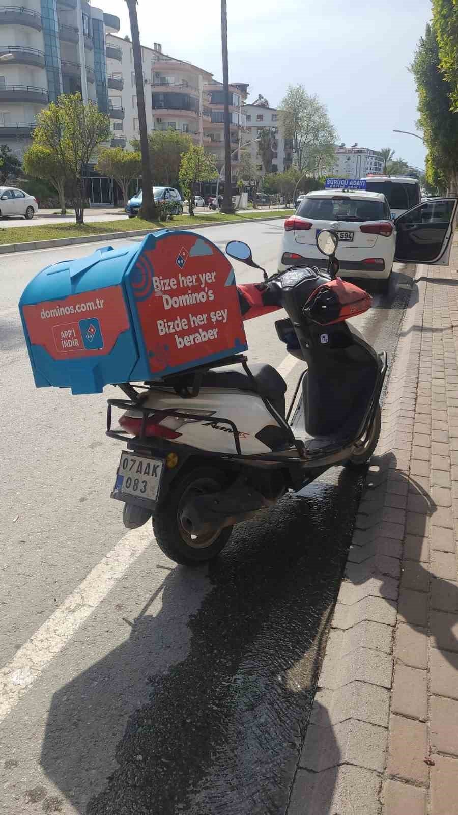 Gazipaşa’da Motokurye Kazada Yaralandı