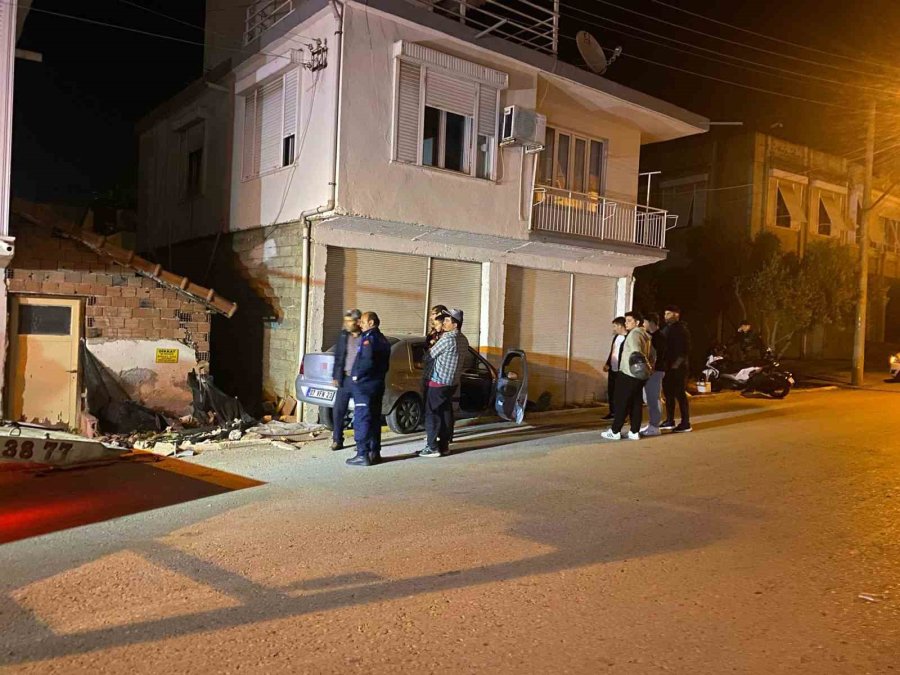 Serik’te İki Otomobil Çarpıştı: 1 Yaralı