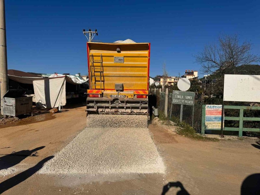 Manavgat Taşağıl Mahallesi İlk Kez Kanalizasyon İle Tanışıyor