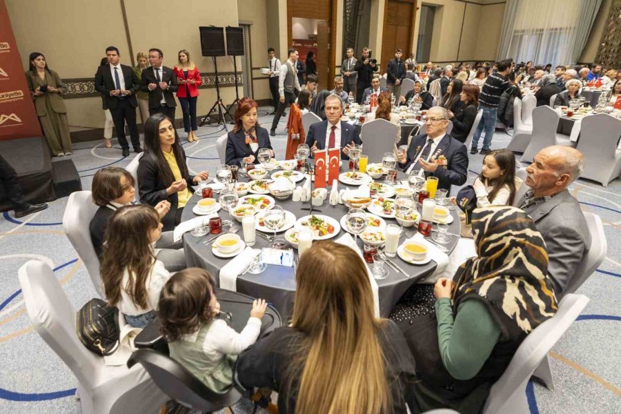 Başkan Seçer, Şehit Aileleri Ve Gazilerle Bir Araya Geldi