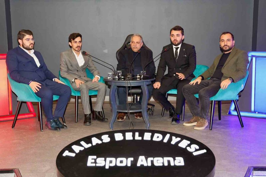 Başkan Yalçın Gençlerle Espor’da Buluştu