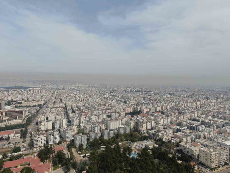 Meteoroloji Uyarmıştı: Antalya’da Toz Taşınımı Etkili Oldu, Görüş Mesafesi Düştü