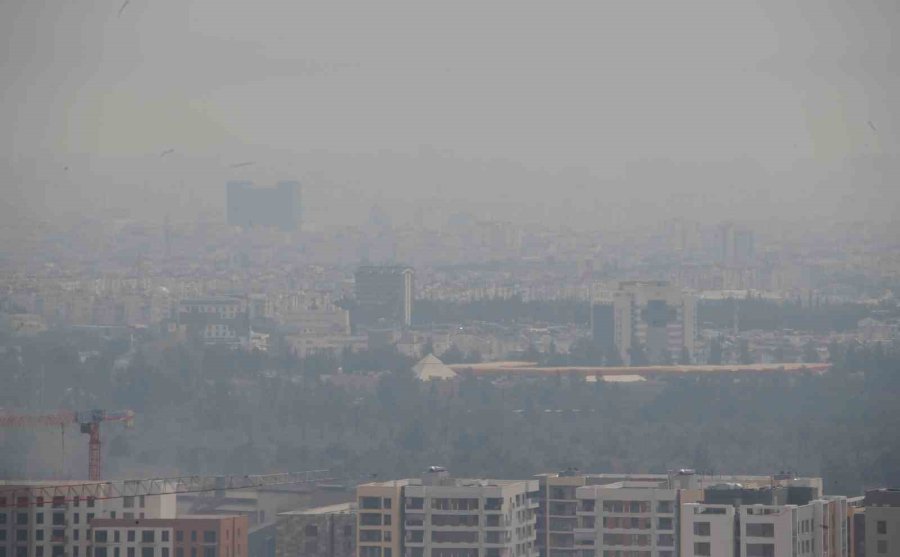 Meteoroloji Uyarmıştı: Antalya’da Toz Taşınımı Etkili Oldu, Görüş Mesafesi Düştü