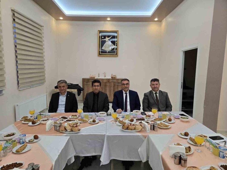 Eysen Üyeleri İftarda Buluştu