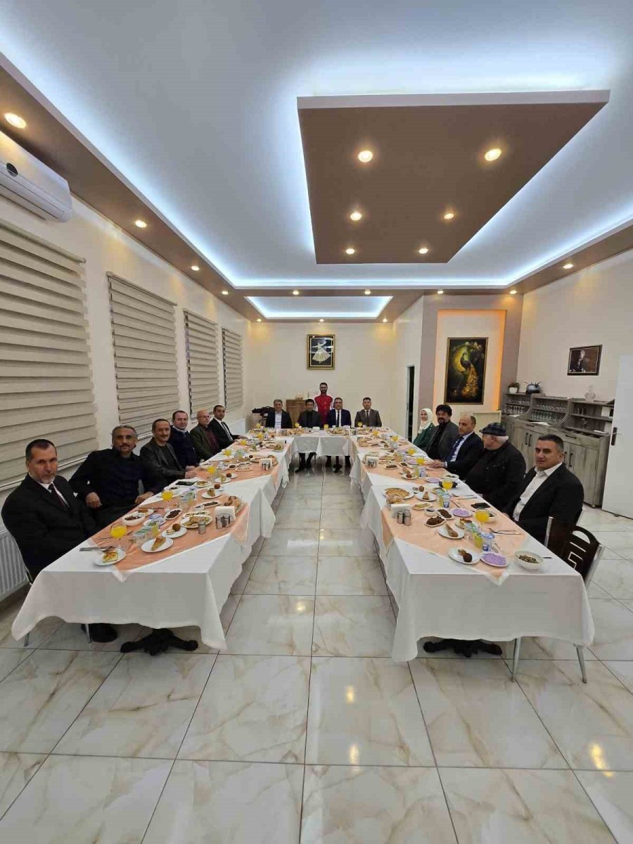 Eysen Üyeleri İftarda Buluştu