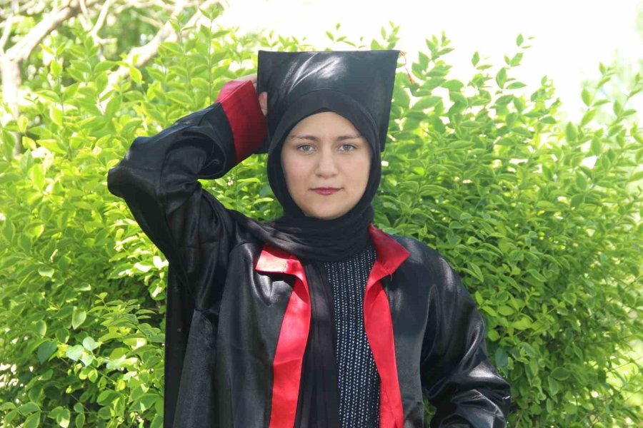 "okula Gidiyorum" Deyip Evden Çıkan Ve Arkadaşıyla Kayıplara Karışan 14 Yaşındaki Kızdan Haber Alınamıyor