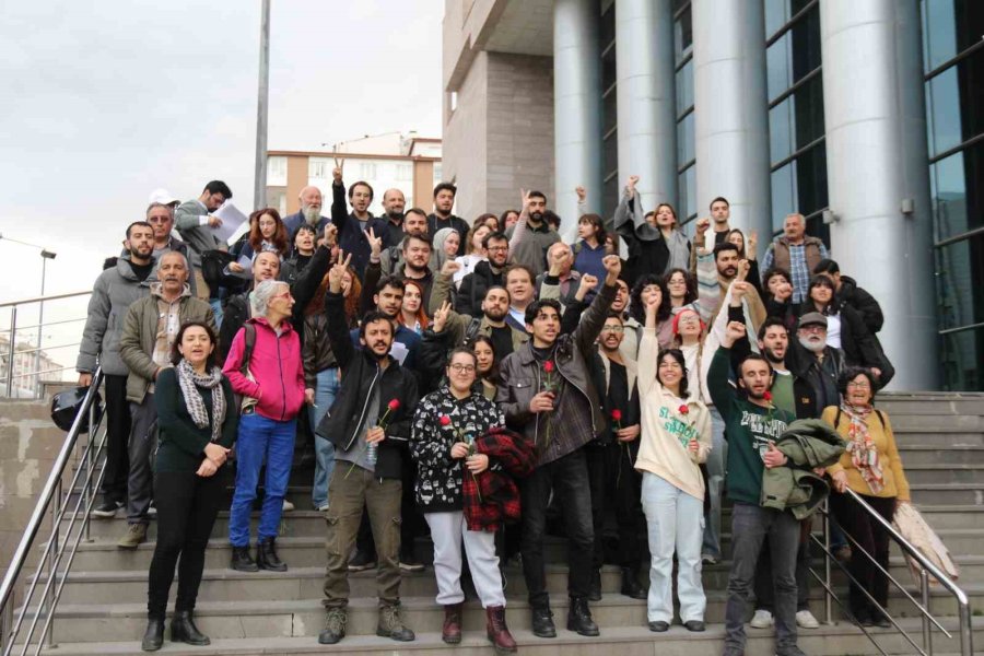 Eskişehir’deki İzinsiz Gösterilerde Gözaltına Alınan 14 Şahsa Yurtdışı Yasağı