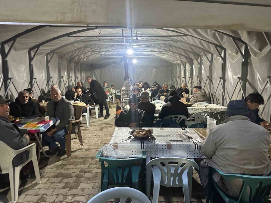 Mahallede 17 Yıllık Ramazan Geleneği