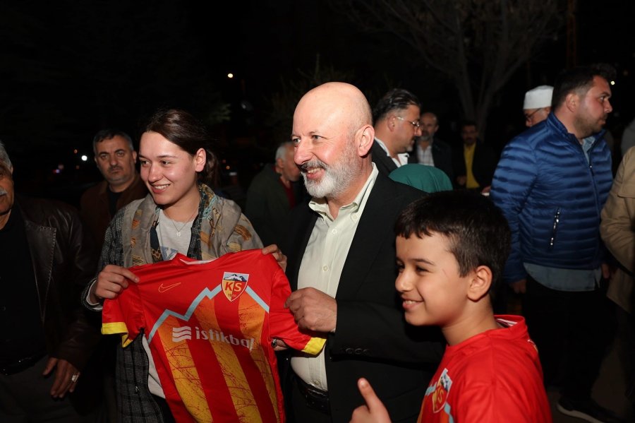 Başkan Çolakbayrakdar, Ramazan Bereketini Her Gün Bir Mahallede Paylaşıyor