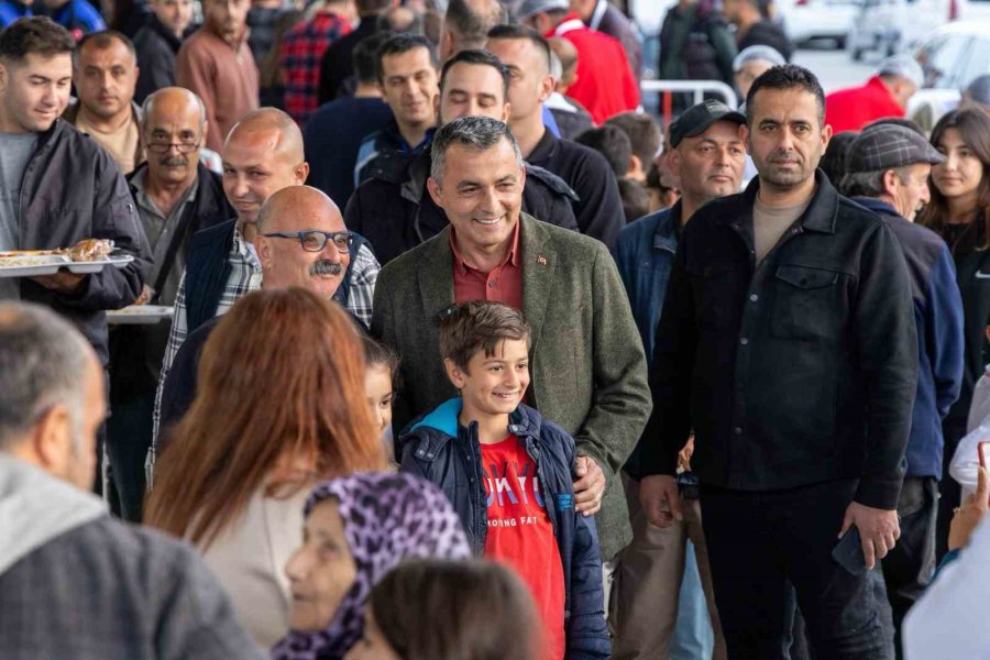 Manavgat Belediyesi’nden Side’de Birlik Ve Beraberlik İftarı