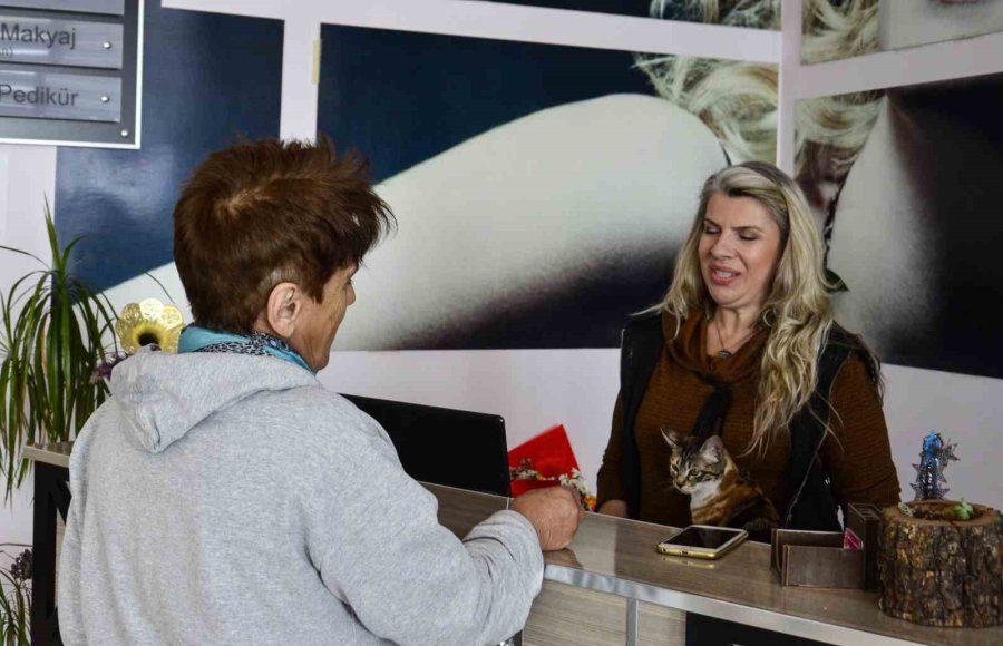 Emeklilere 1 Tl’den Saç Kesimi