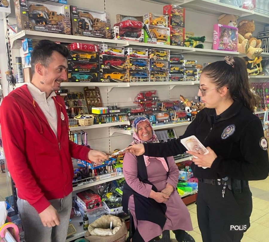 Bozyazı’da Esnaf Madde Bağımlılığı Konusunda Bilgilendiriliyor