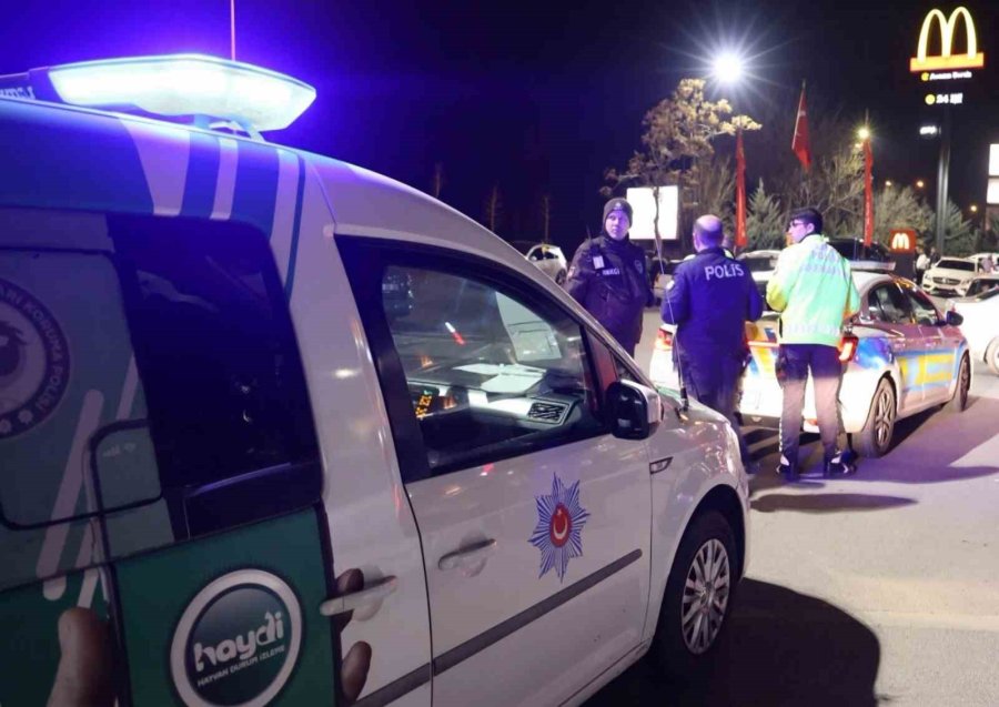 Muayenesiz Araçta 2. Kez Alkollü Ve Ehliyetsiz Yakalandı, "az Saygın Olsun" Dedi