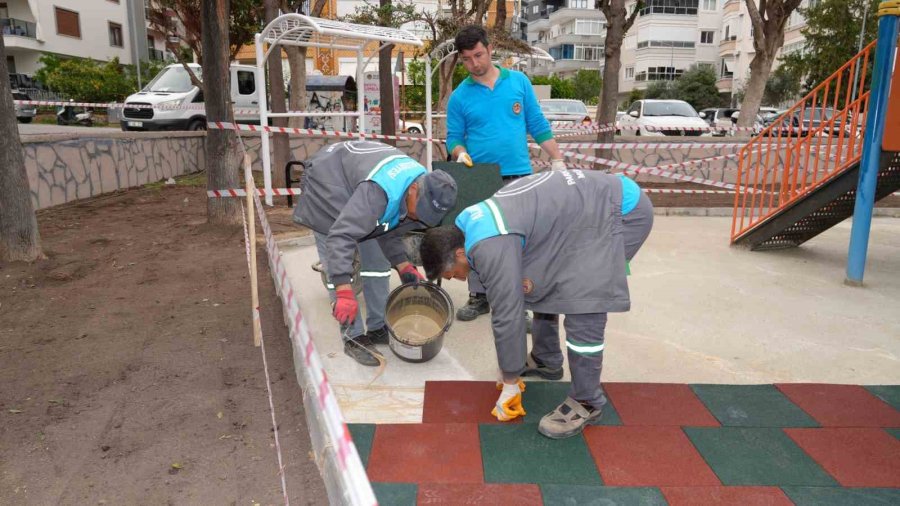 Alanya’da Park Ve Bahçelerde Yenileme Çalışması