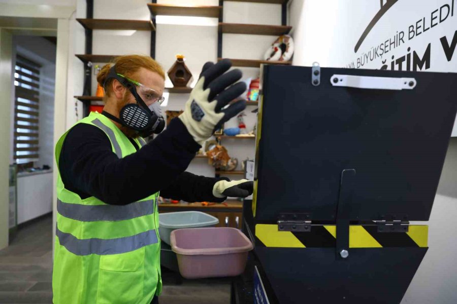 Antalya Büyükşehir Plastik Kapakları Geri Dönüştürüyor