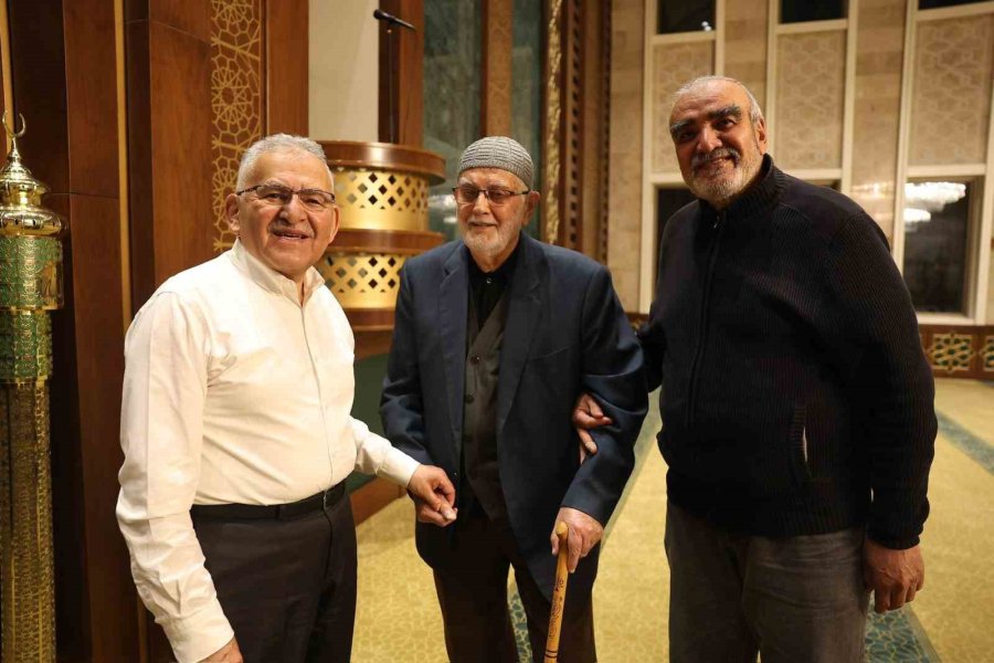 Başkan Büyükkılıç, Ramazan Boyunca Kayserililerle Gönül Birliği Kuruyor