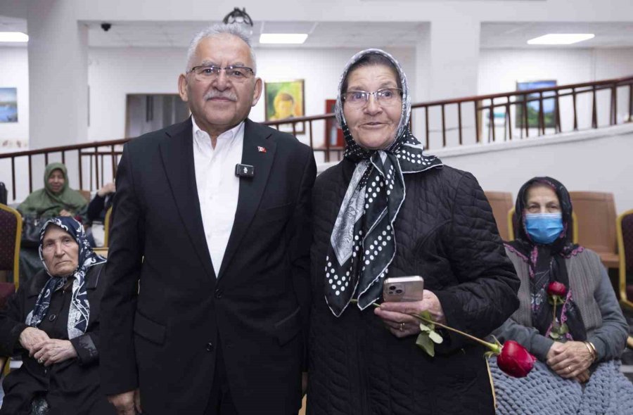 Başkan Büyükkılıç, Ramazan Huzurunu Huzurevi Sakinleri İle Yaşadı