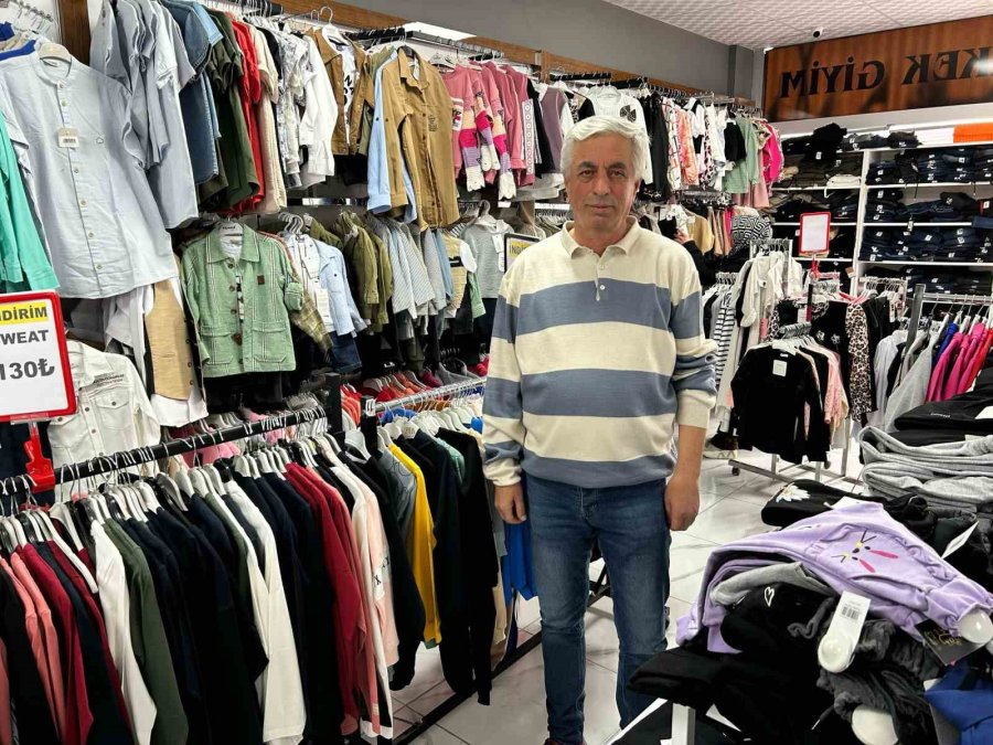 Tomarzalı Hayırseverden Bayram Öncesinde İhtiyaç Sahibi Ailelere Yardım