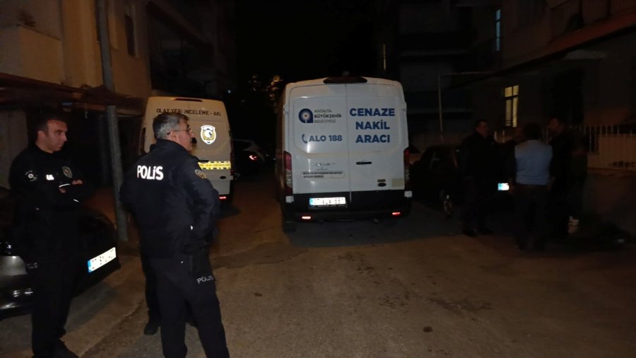 Aynı Evden 2 Ayda 3 Ayrı Cenaze Çıktı