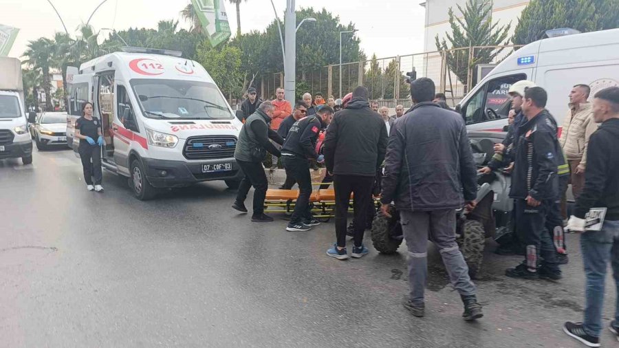 Atv, Kırmızı Işıkta Geçen Otomobile Çarptı: 1 Yaralı