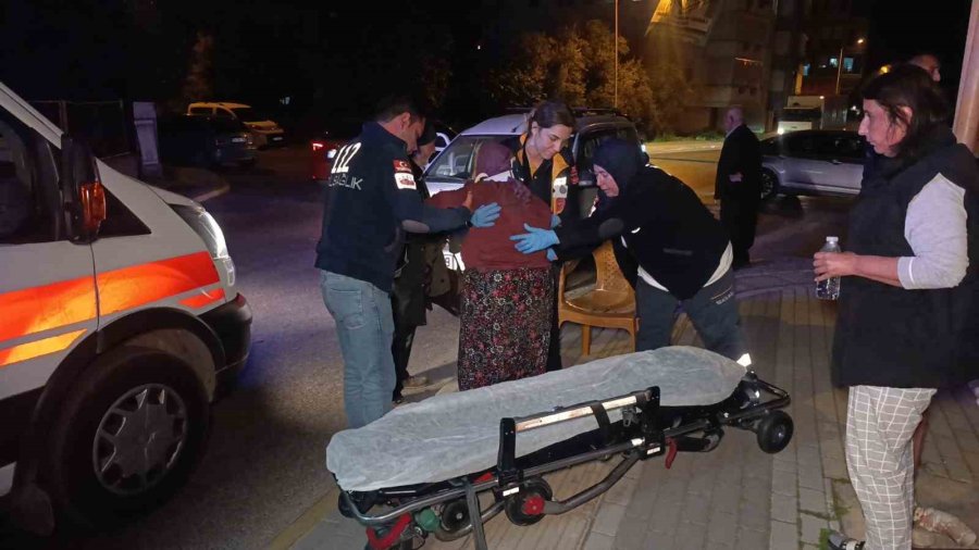 Ehliyetsiz Elektrikli Bisiklet Otomobile Çarptı: 1 Yaralı