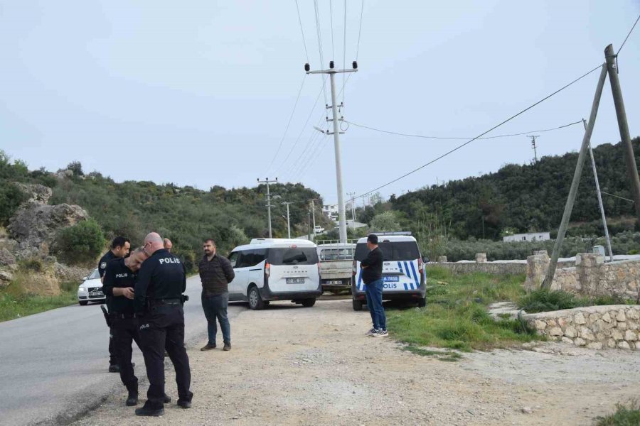 Keçilerini Otlatan Çobana Silahlı Saldırı: 1 Keçi Telef, 1 Keçi Yaralı