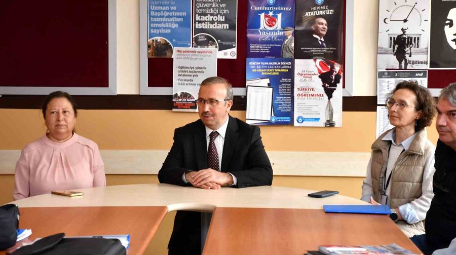 İl Milli Eğitim Müdürü Sinan Aydın Okul Ziyaretlerini Sürdürüyor