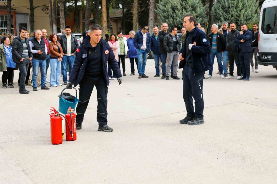 Tarım İl Müdürlüğü Personeline Yangın Eğitimi Ve Tatbikatı Düzenlendi