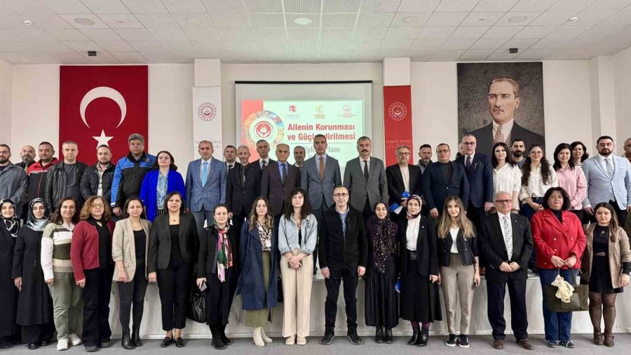Eskişehir’de Ailenin Korunması Çalıştayı Düzenlendi