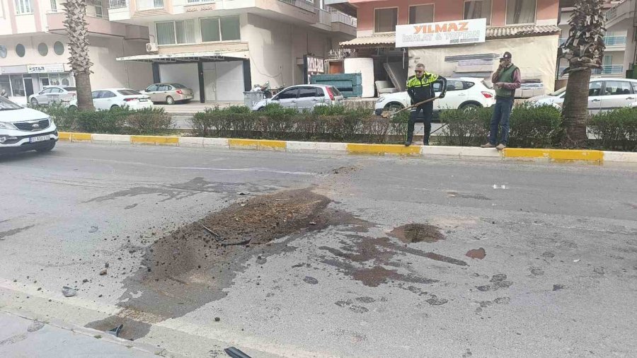 Virajı Alamayan Otomobil Takla Attı, Sürücü Yaralandı