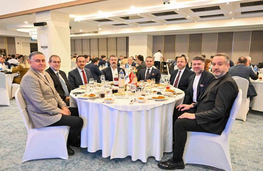 Müsiad Antalya’nın İftar Programında İş Dünyası Bir Araya Geldi