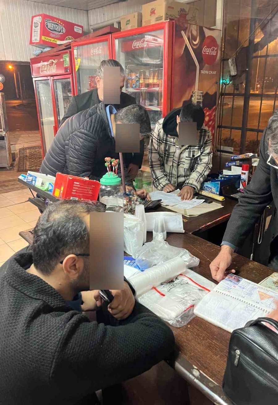 Market Market Dolaşıp 1 Milyon Liralık Veresiye Borcu Kapattılar