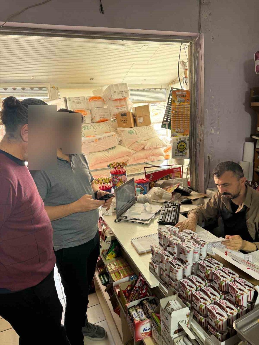 Market Market Dolaşıp 1 Milyon Liralık Veresiye Borcu Kapattılar