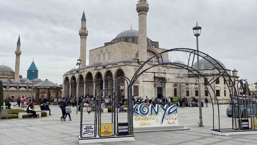 Konya’da Ramazan Ayının Son Cuma Namazı Kılındı